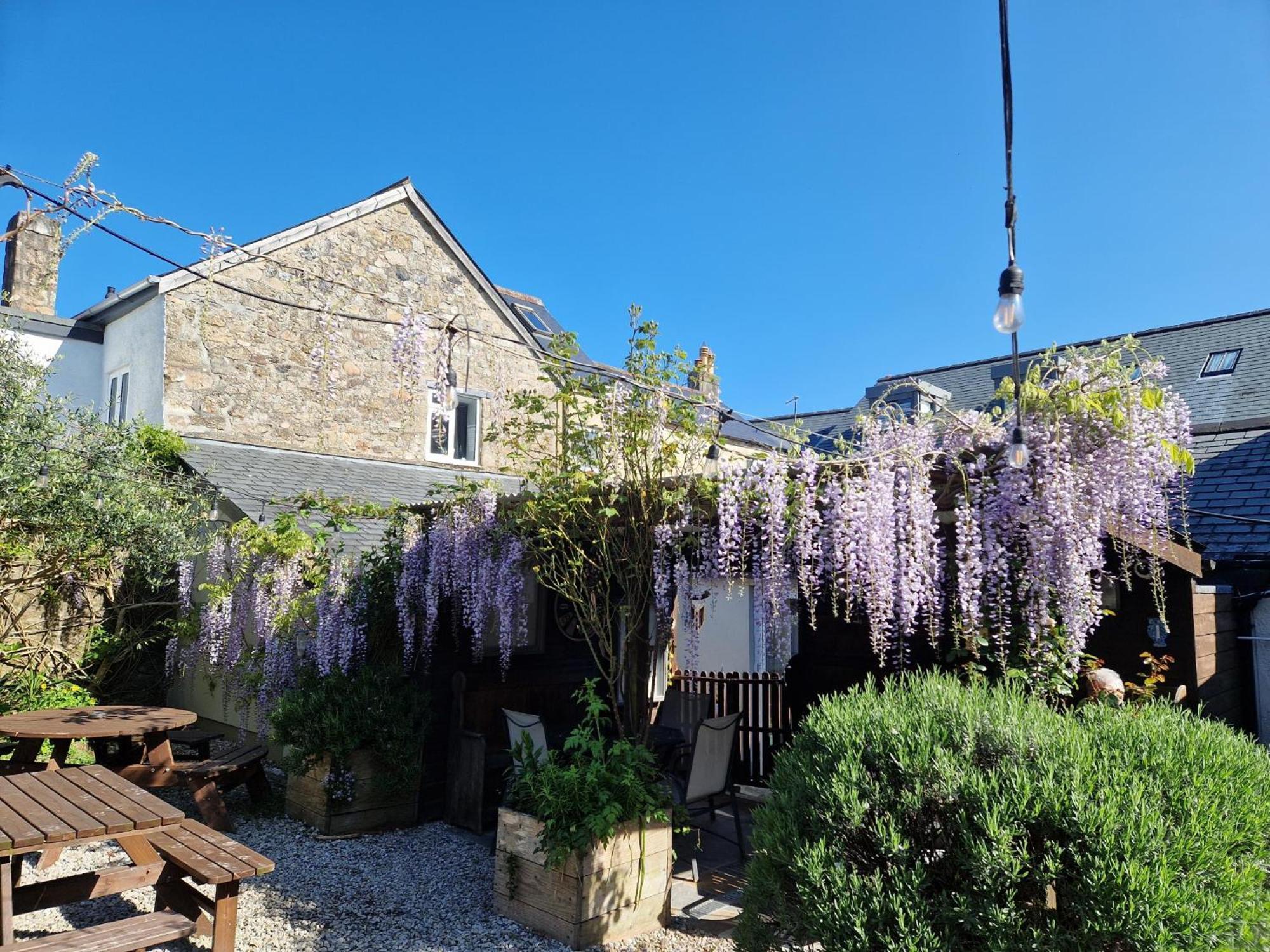 Ring O Bells Panzió Chagford Kültér fotó